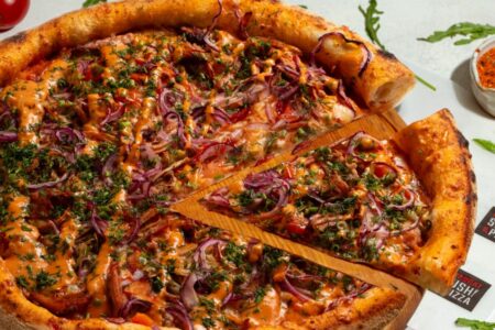 Піца з рваною свининою